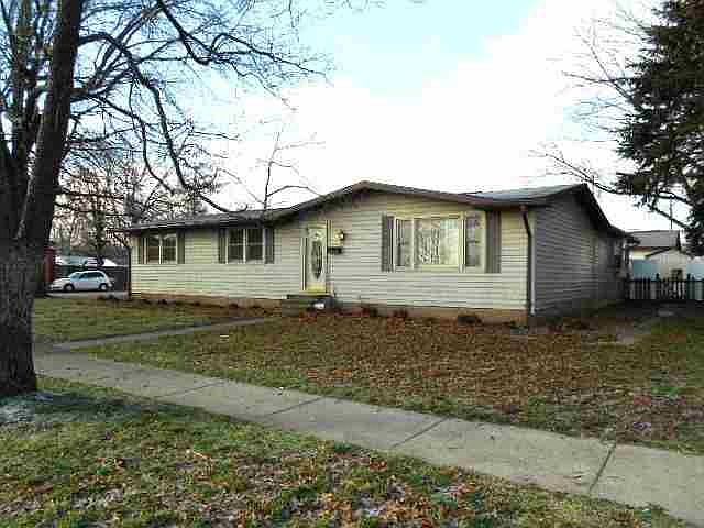 1st image of 1702 Woodlawn Ave