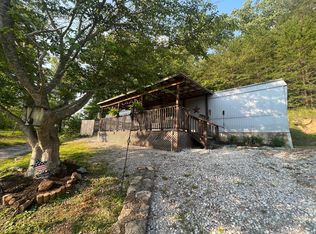 100 Hawk Dr, Burnside, KY 42519