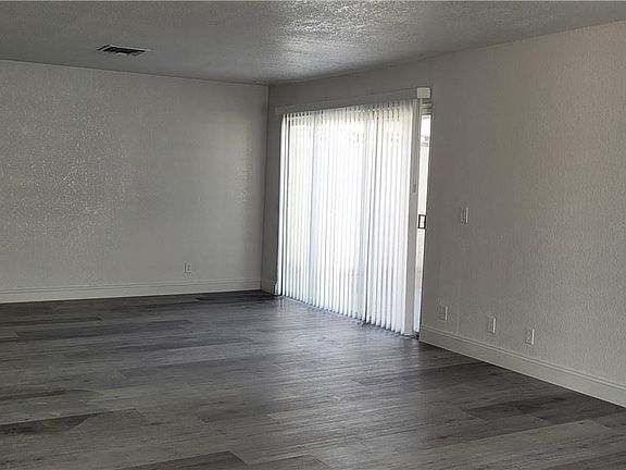 5th image of 4157 Laurel Park Ave #0