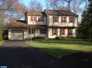 2 Arthur Ct, Medford, NJ 08055