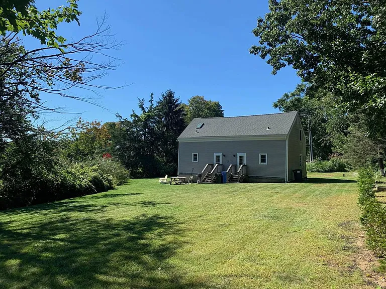 28 Pond Meadow Rd #RIGHT — Photo 11