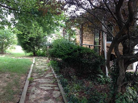 2nd image of 392 Timmons Ln