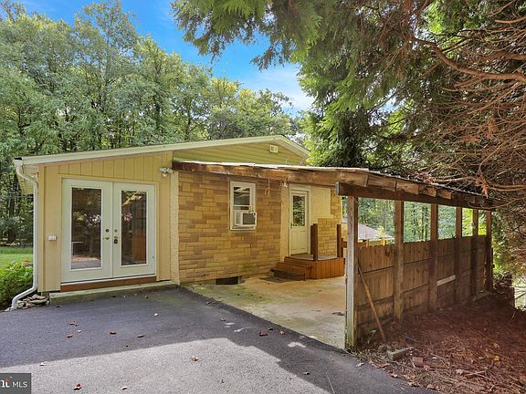 2nd image of 129 Orchard Rd