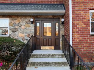 10 Bay Ter APT 2G, Staten Island, NY 10306