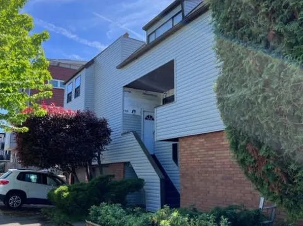 1771 NW 59th St APT 1, Seattle, WA 98107