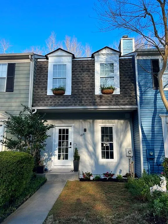 3 bed, 3.0 bath, 1636 sqft, $2,500 — Photo 1