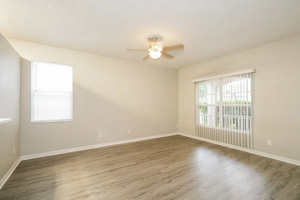 4 bed, 2.0 bath, 1686 sqft, $2,150 — Photo 3