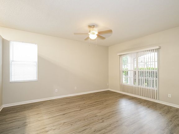 3rd image of 15819 Stags Leap Dr