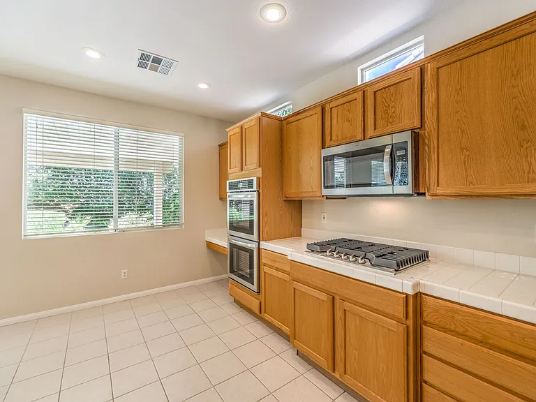 3713 Spring Shadow Rd — Photo 13