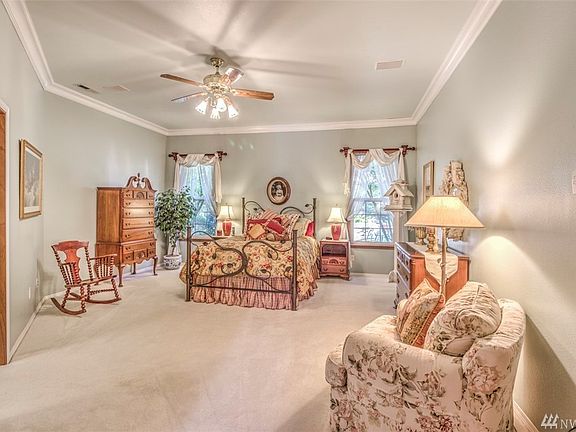 3rd image of 3525 Quail Creek Ln NE