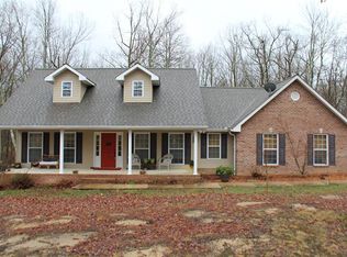 805 Green Dr, Monterey, TN 38574