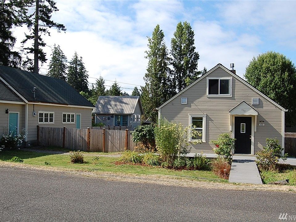 1st image of 433 76th Ave NE