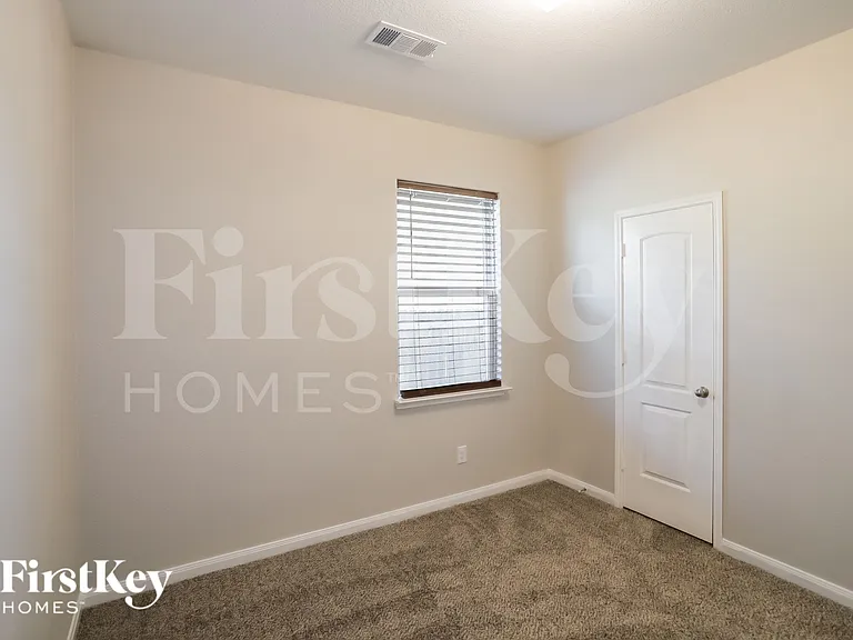2205 Old Harbor Way — Photo 15