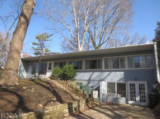 2 Broadway Ter, Normal, IL 61761