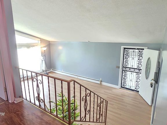 4th image of 1902 Chantada Ln
