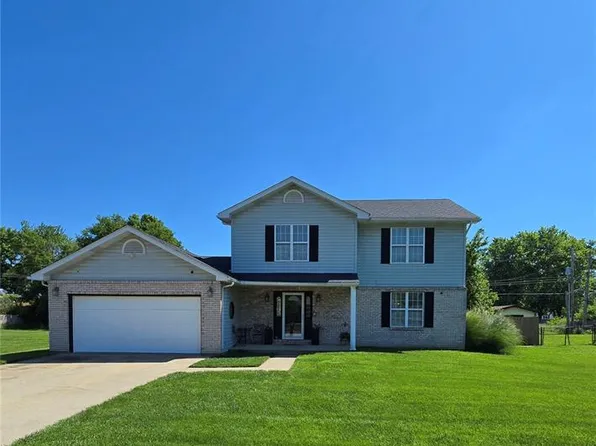 1319 Julie Ave, Cahokia, IL 62206