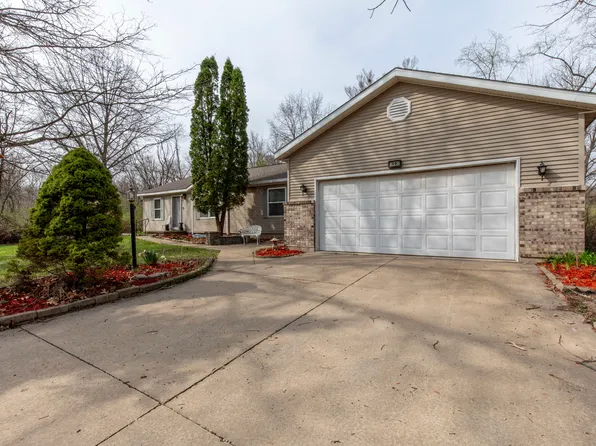 39 Timberlane Dr, Putnam, IL 61560