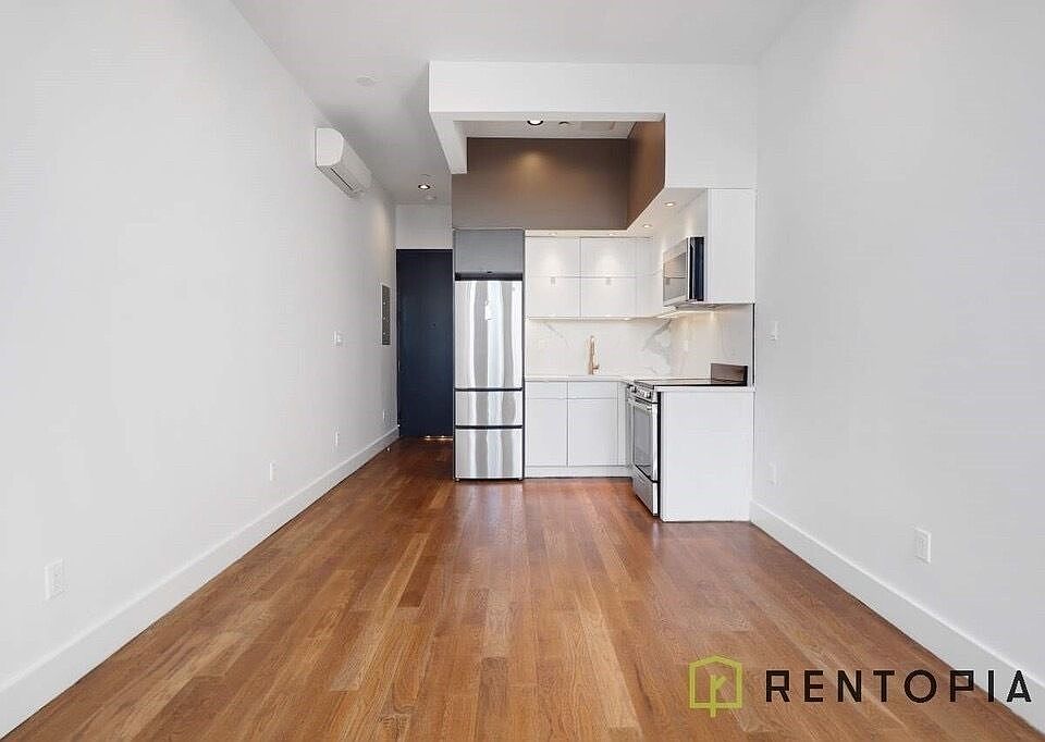 2nd image of 1335 Gates Ave #3H