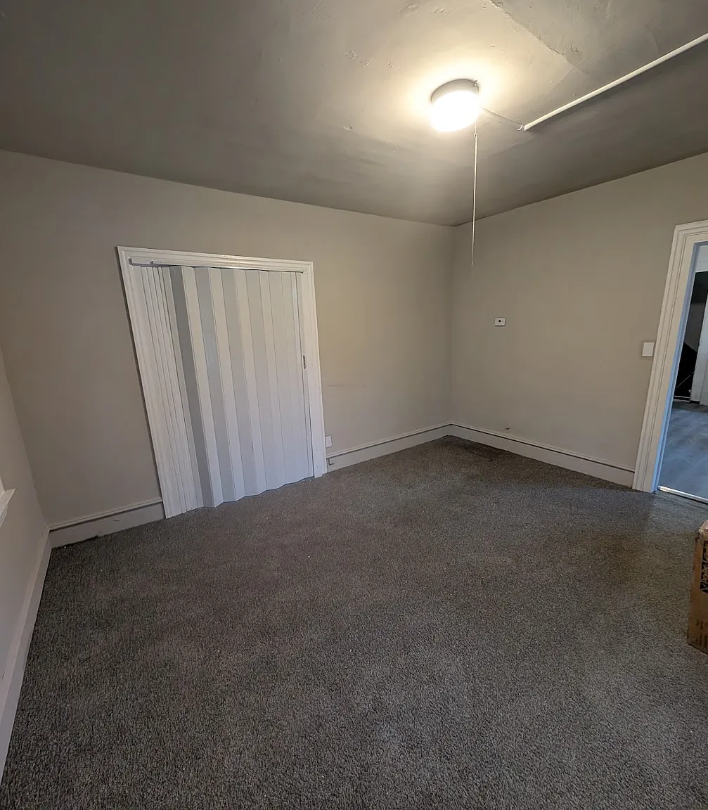 1169 East 60th Street, Unit 3 — Photo 3