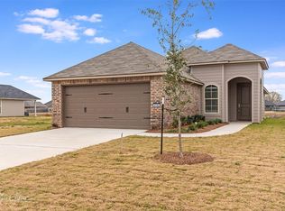 4193 Grassy Lake Dr, Bossier City, LA 71111