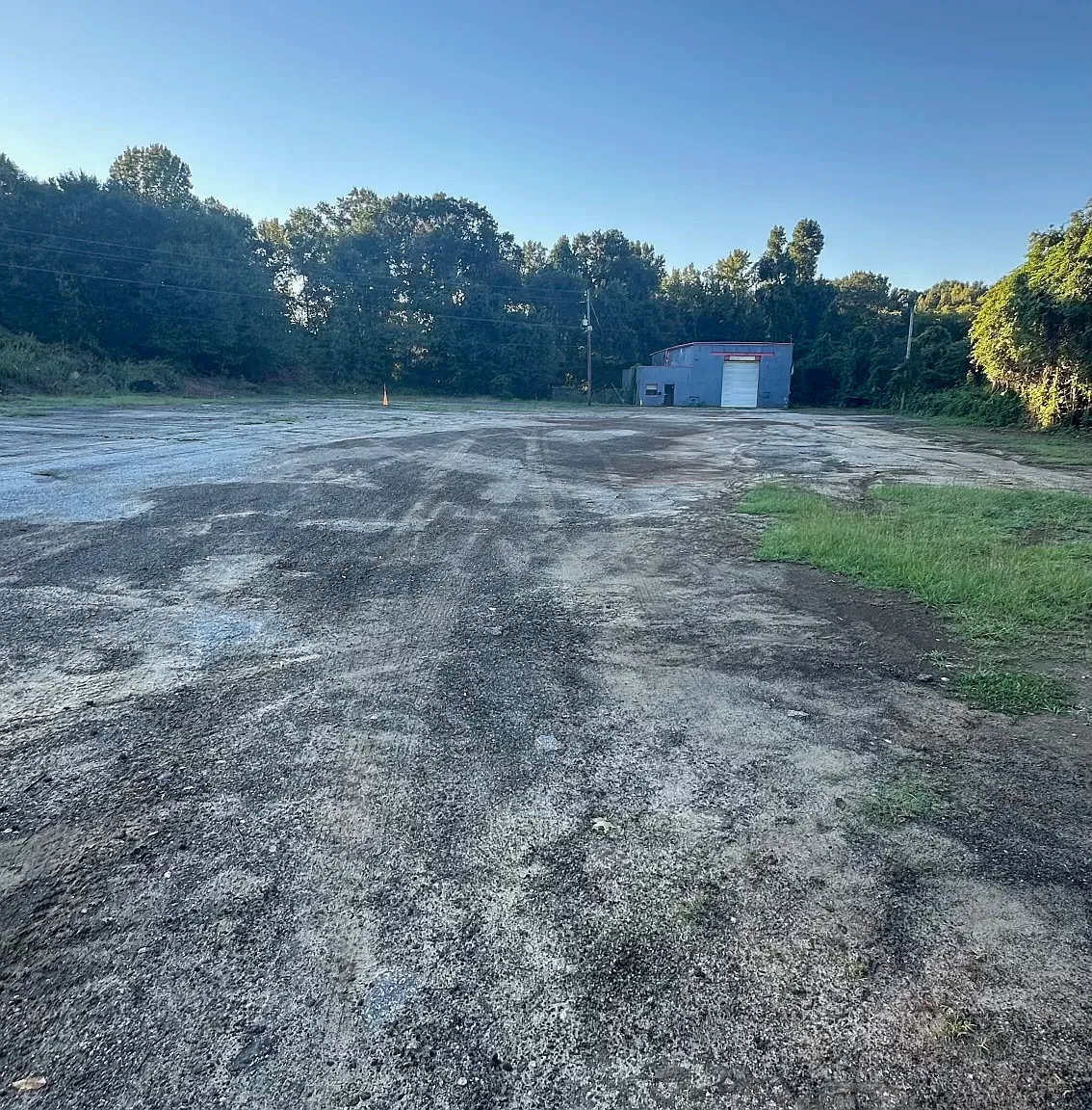 Studio, 2445 sqft, $2,000 — Photo 3