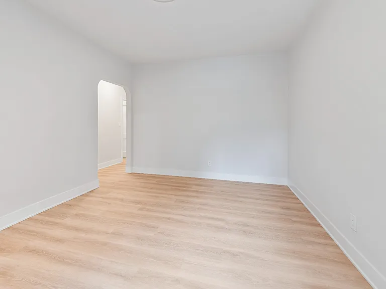 2046 N California Ave #2R — Photo 5