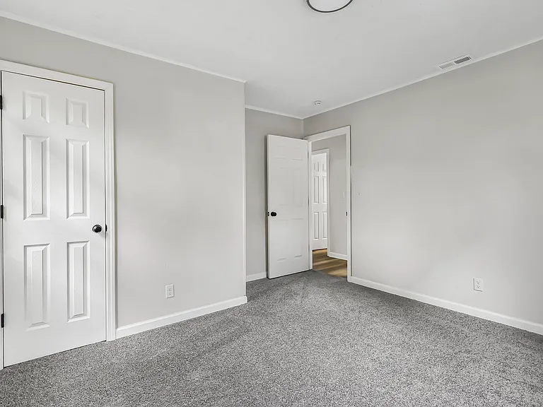4483 Saint Margaret Ln — Photo 24