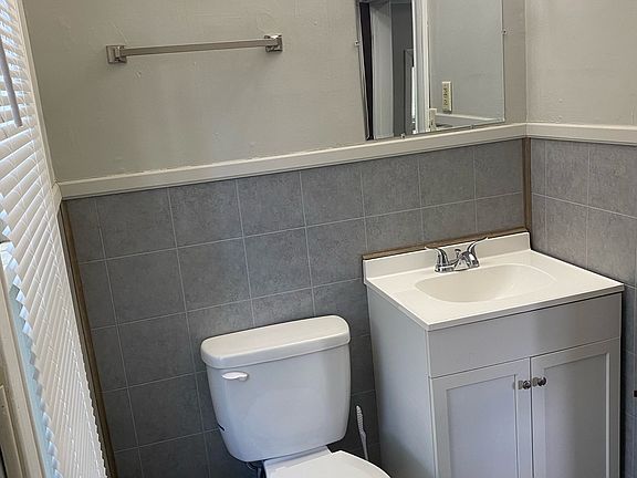 5th image of 508 S Saint Joseph St #2-1