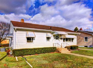 1033 N Pleasure Ct, Aurora, IL 60506