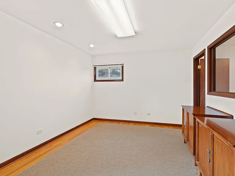 123 Ogden Ave — Photo 14