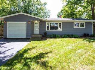 4807 Bonner Dr, McHenry, IL 60050