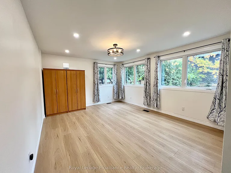 220 Foster Ave #B — Photo 14
