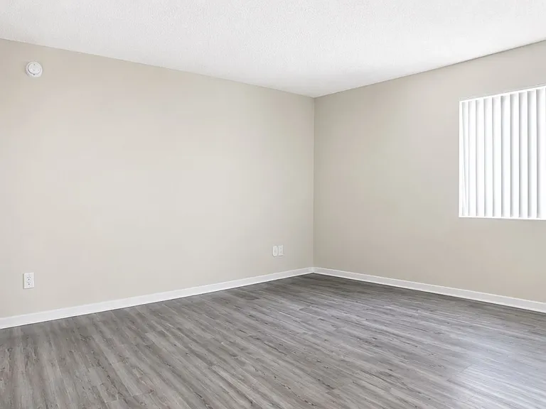 18100 Roscoe Blvd Northridge, CA 91325 — Photo 55