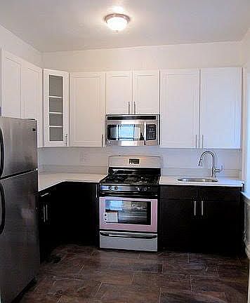 3rd image of 292 Saint Johns Pl APT 54