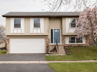 225 Huntingwood Rd, Matteson, IL 60443