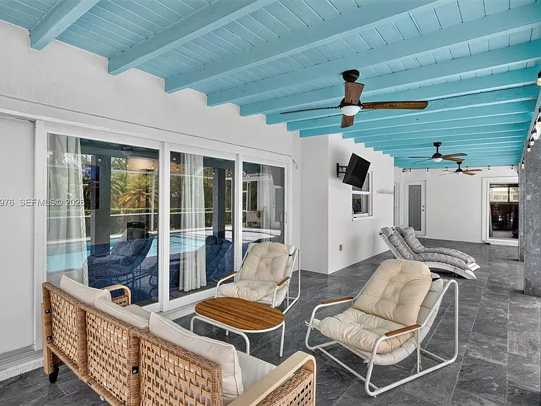 16840 SW 87th Ave — Photo 13