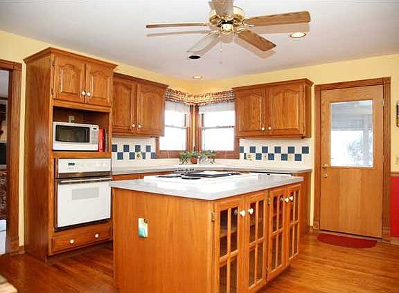 Eat in Kitchen