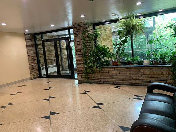 4th image of 4475 Henry Hudson Pkwy W APT 5B