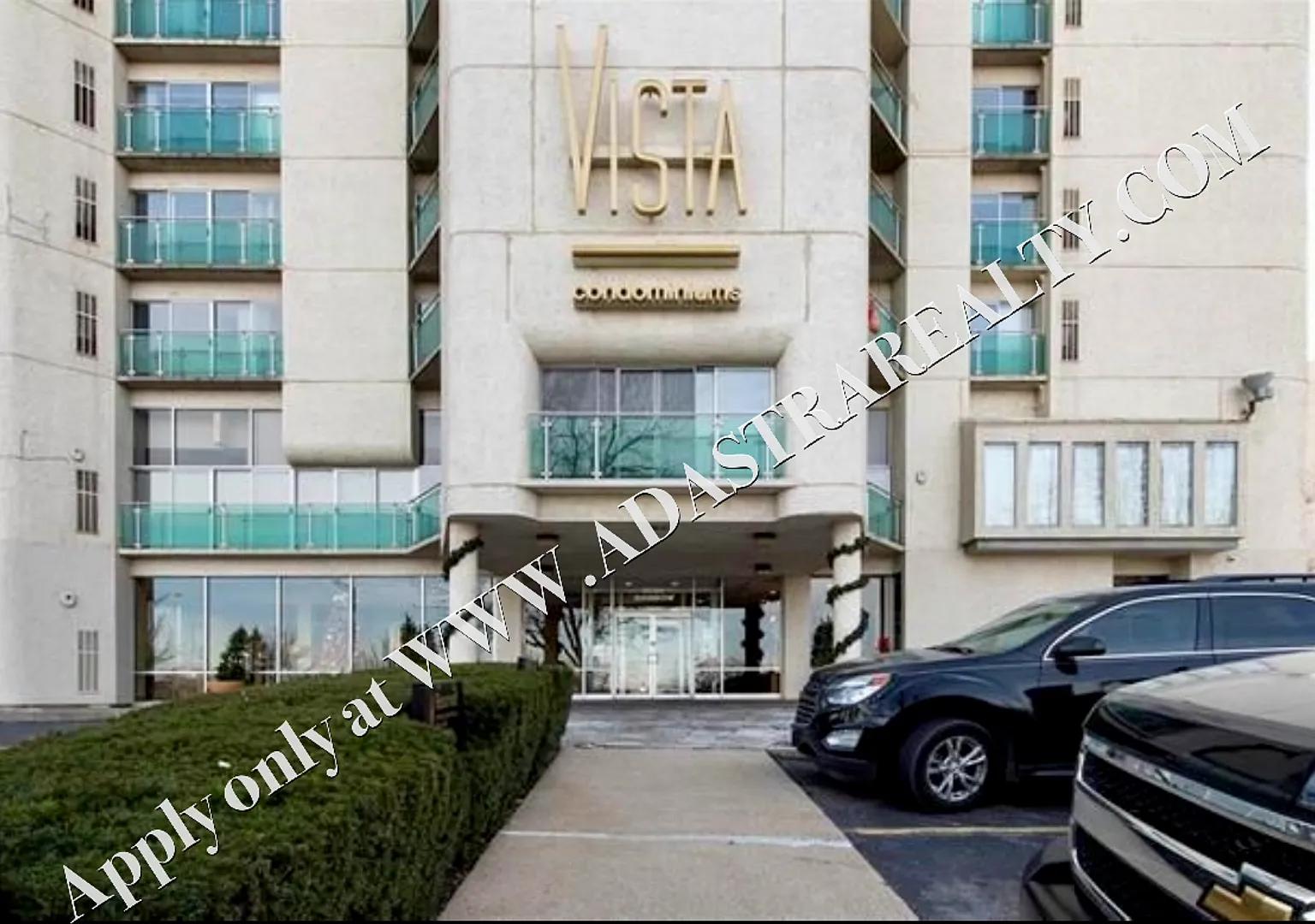 Beautiful 1 Bed 1 Bath Condo Across The Street from KU Med Campus!-Available NOW!! — Photo 2