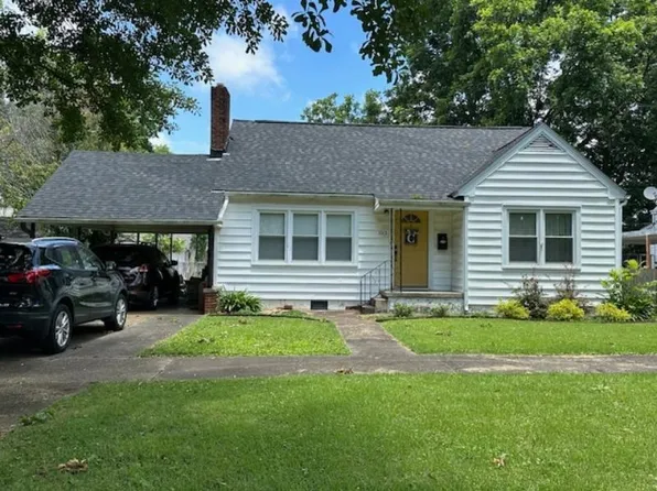 1013 2nd St, Tuscumbia, AL 35674