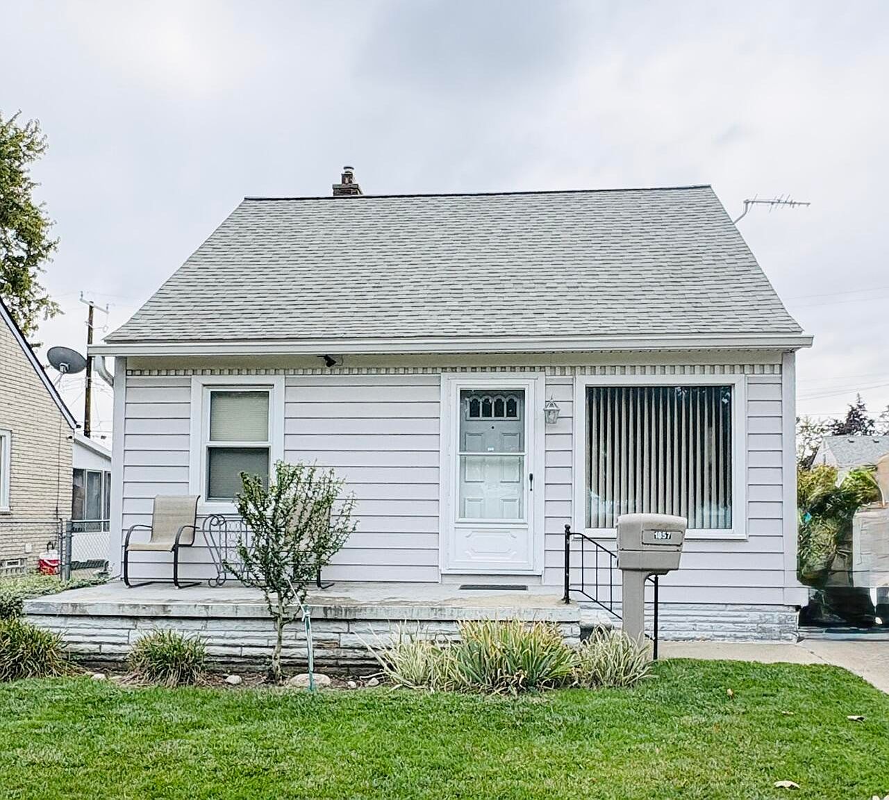 1857 Council Ave, Lincoln Park, MI 48146