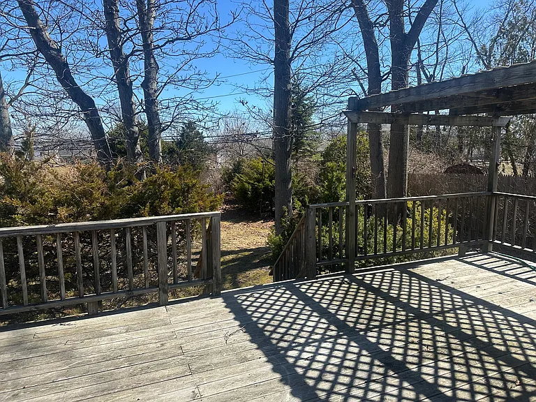 Rogers Ln — Photo 10