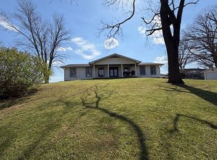 16789 Honeysuckle Hill Rd, Eminence, MO 65466