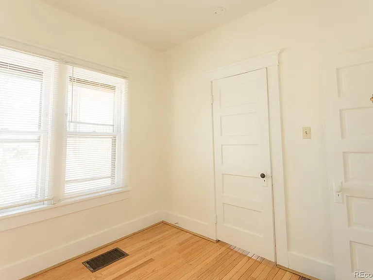 3916 W Conejos Pl — Photo 9