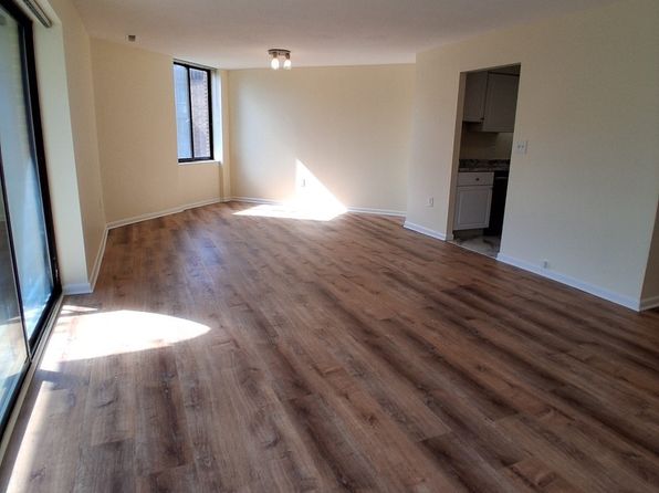 1004 Paradise Rd APT 2M