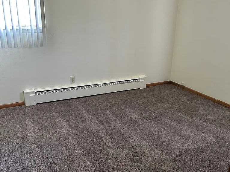 1287 Shawano Avenue Apartments — Photo 10
