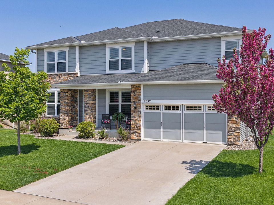 1st image of 7032 104th Ave N