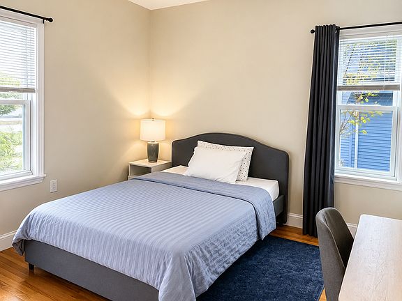 3rd image of 59 Glenwood Rd #1
