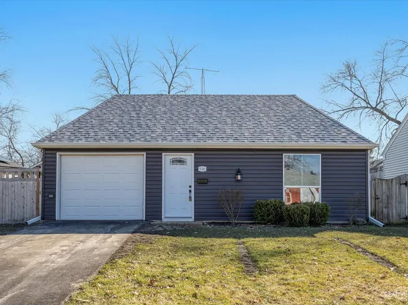 130 Tealwood Rd, Montgomery, IL 60538