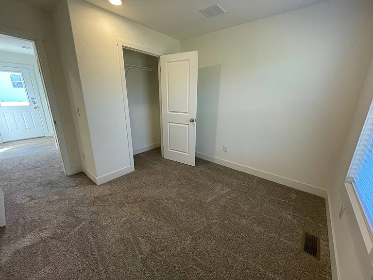 5427 Edgewood Ln #4E — Photo 10